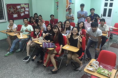 Em đã từng học ở rất nhiều Trung tâm anh văn nhưng chỉ khi đến với Ms Hoa TOEIC em mới thực sự có cảm hứng để học!